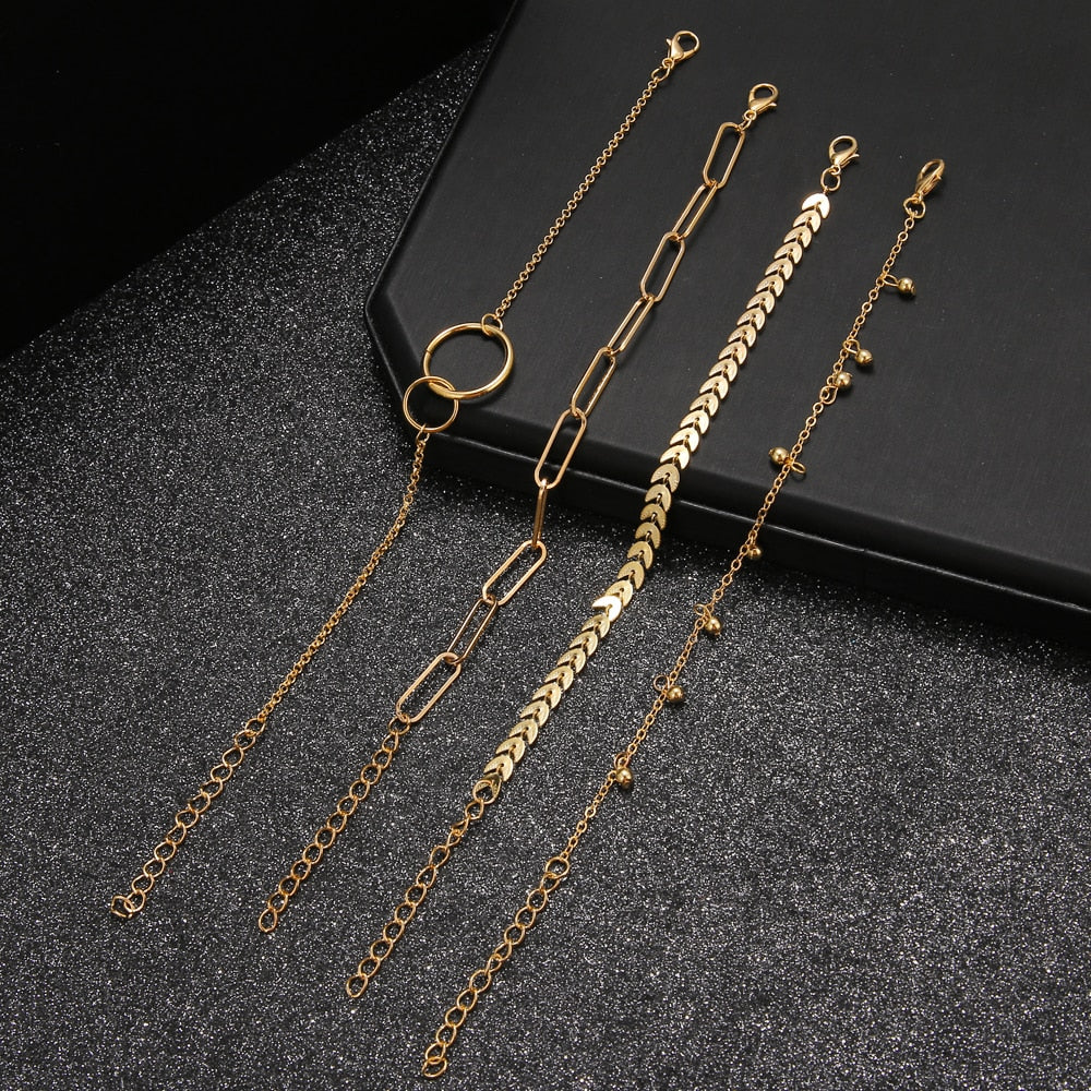 Vintage Circle Interlocking Fishbone