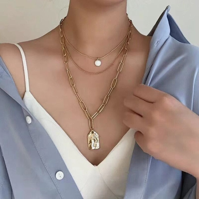 Pearl Portrait Choker