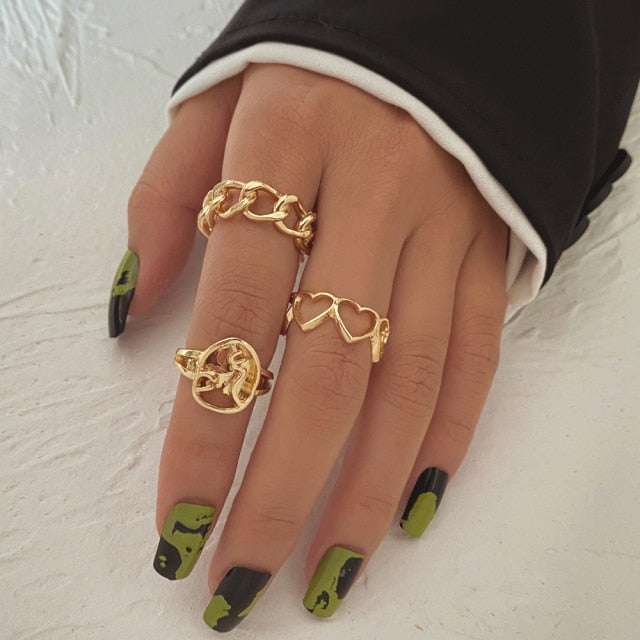 Hollow ring