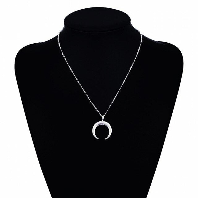 Single Crescent Moon Necklace Silver